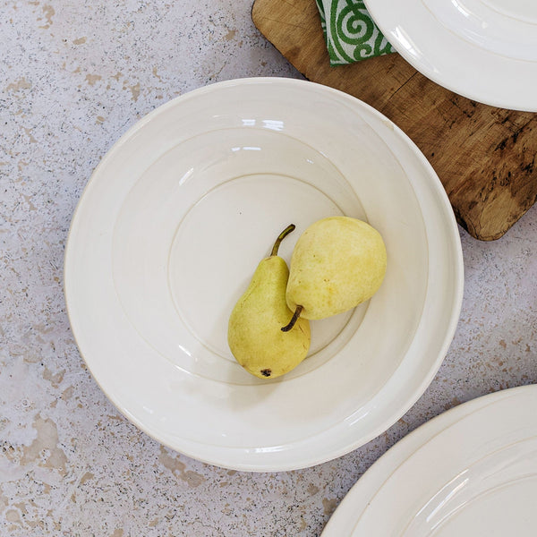 VIETRI: Luna Shallow Serving Bowl