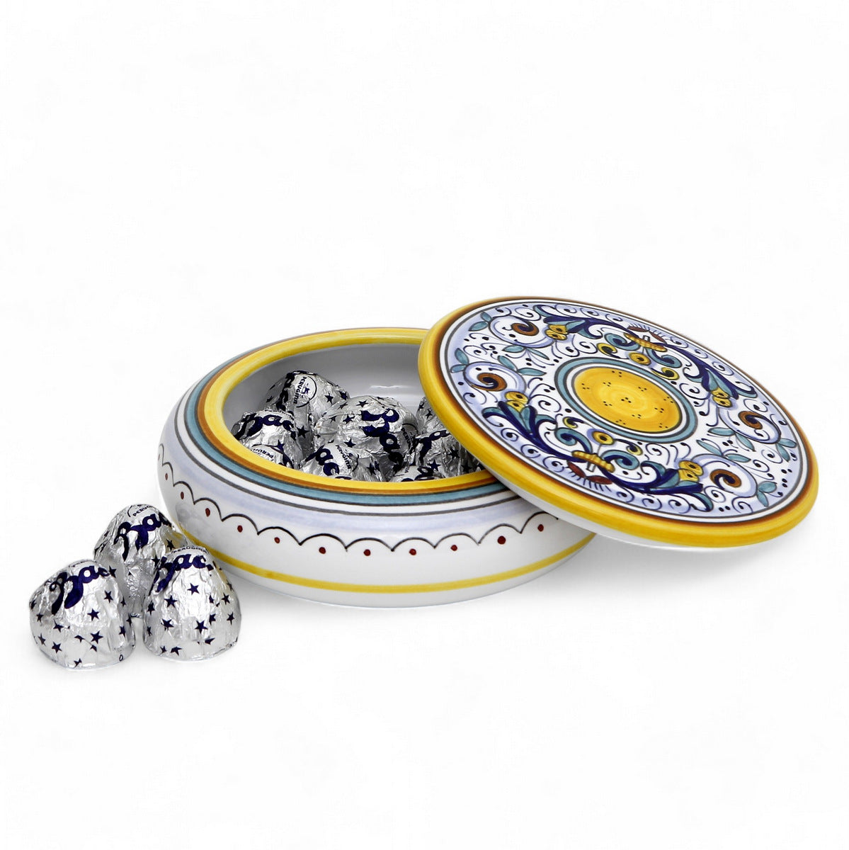 LOVE.ly Deruta Keepsake Round Box with 10 Baci Perugina - RICCO DERUTA design