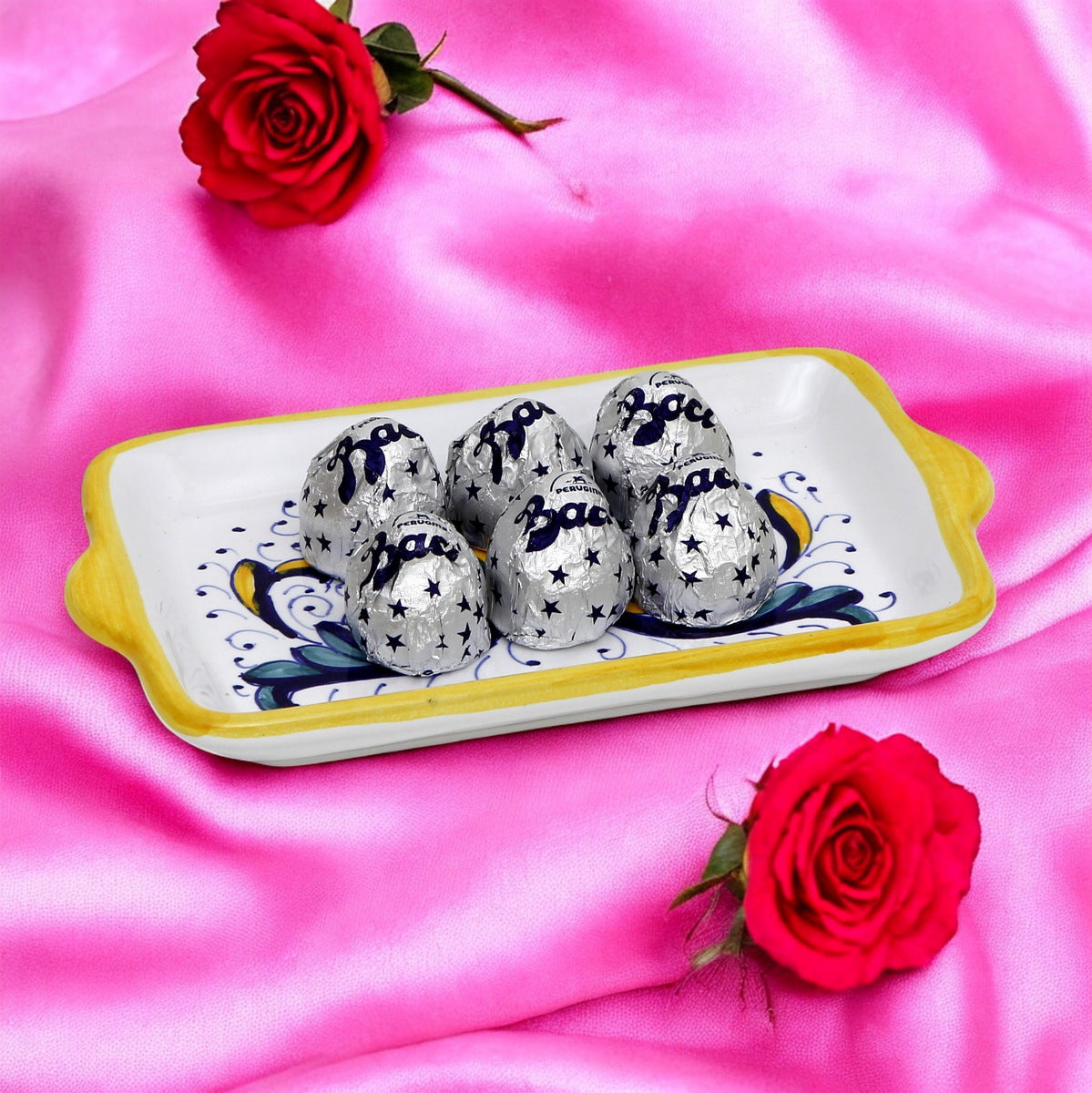 LOVE.ly Deruta Small Tray with 6 Baci Perugina - RICCO DERUTA design