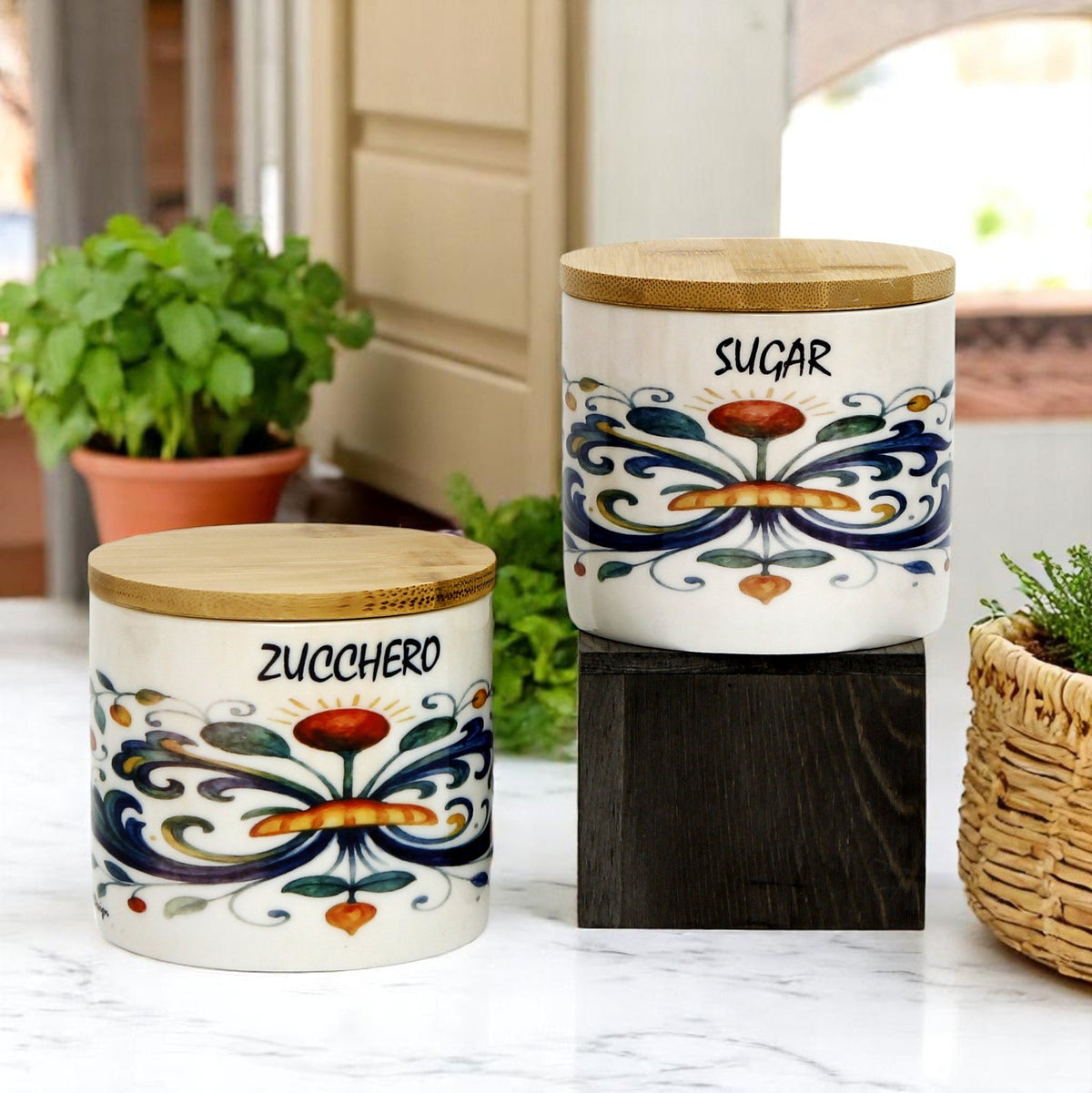 RICCO ITALIA DERUTA: Porcelain storage short jar with sealing bamboo lid Ricco Italia Deruta SUGAR or ZUCCHERO script- Mario Bruno Design