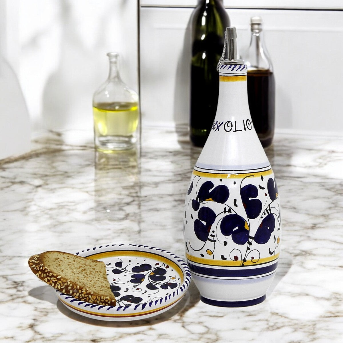 GIFT BOX: With Deruta Olive Oil Dispenser + Saucer/Dipping Bowl + EVOO bottle - ORVIETO BLUE  design