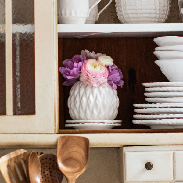 VIETRI: Tessere Round Bud Vase