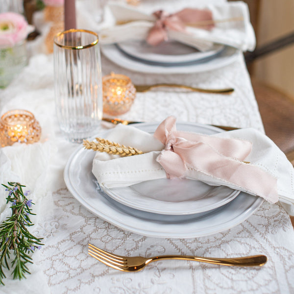 VIETRI: Aria White Salad Plate